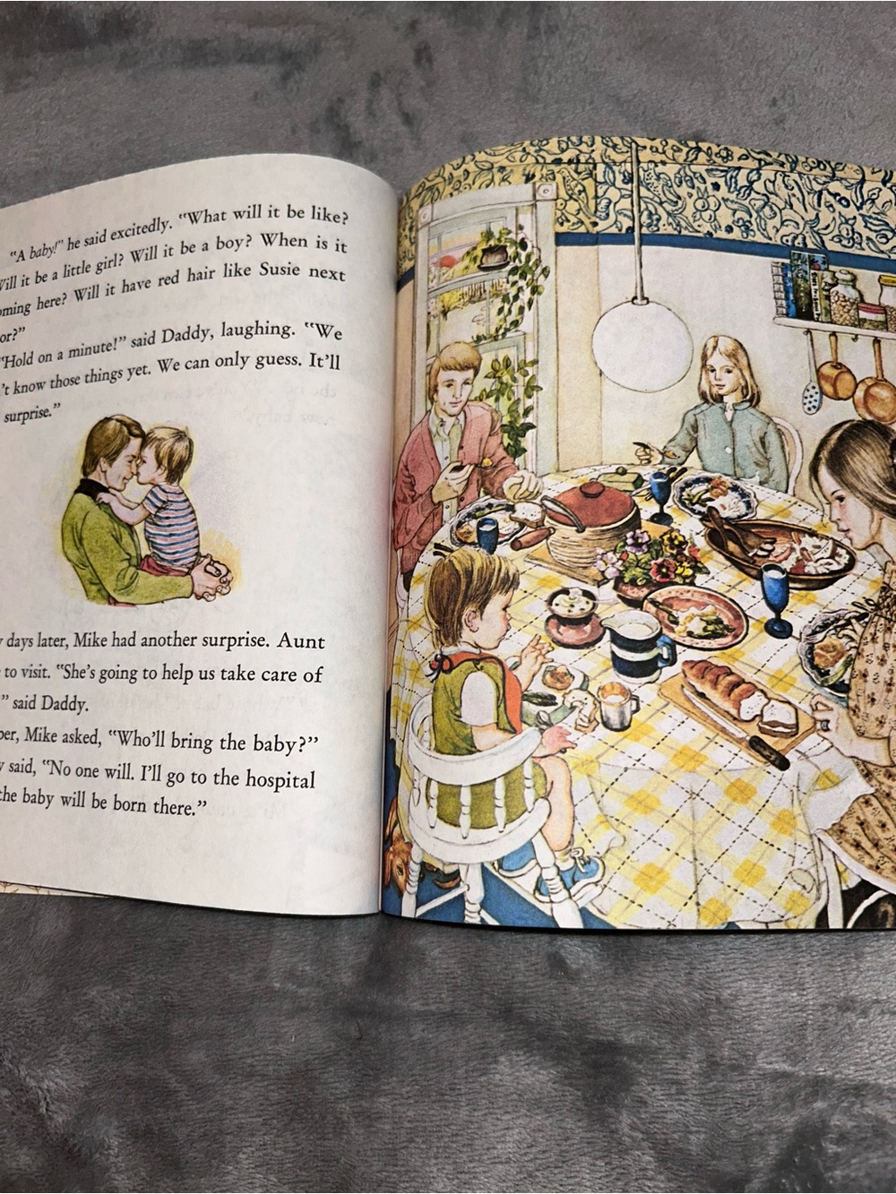 Little Golden Book, The New Baby, 1975, #306-53 - Picture 5 of 10